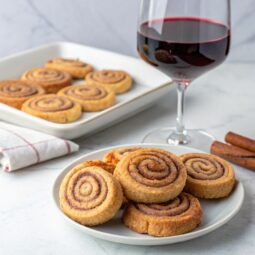 Cinnamon Cookies with red Wine Recipe