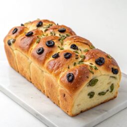 Delicious Brioche-style Olive Bread (Liopsomo) Recipe